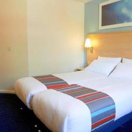 Hotel Travelodge A1 Southbound 3*