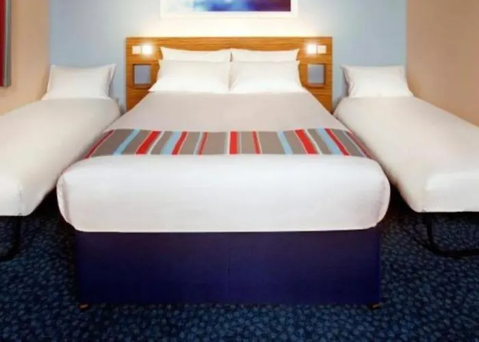 Travelodge A1 Southbound Hotel 3*