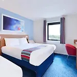 Travelodge A1 Southbound Hotel 3*