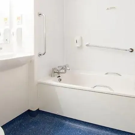 Travelodge A1 Southbound 3*