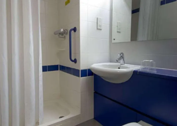 Travelodge A1 Southbound 3*