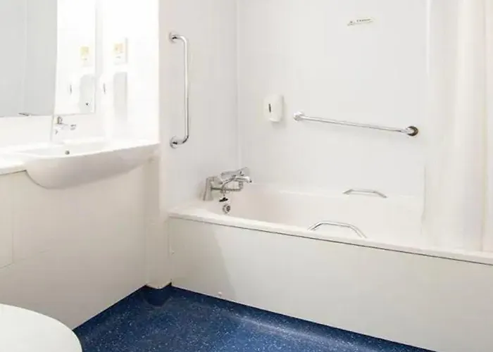 Travelodge A1 Southbound 3*