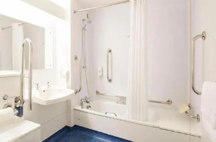 Travelodge A1 Southbound 3*